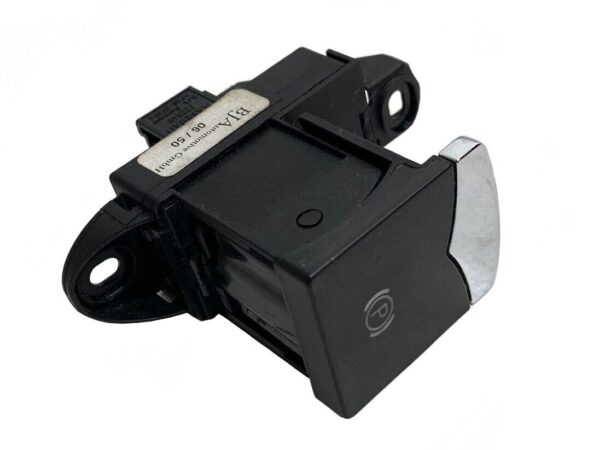 Maserati Quattroporte / GranTurismo / GranCabrio / Parking Button Switch / Part Number: 222648 - Image 3