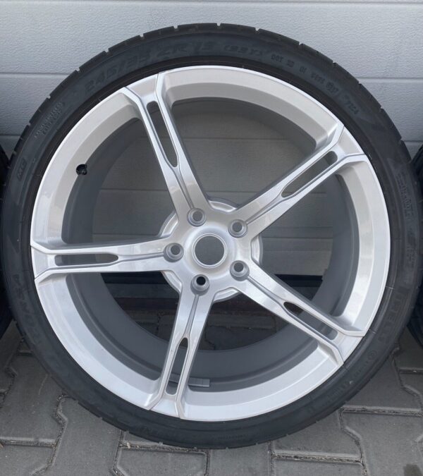 McLaren MP4-12C / 650S / Wheels Set / Size: 20-inch Front, 19-inch Rear - Image 5