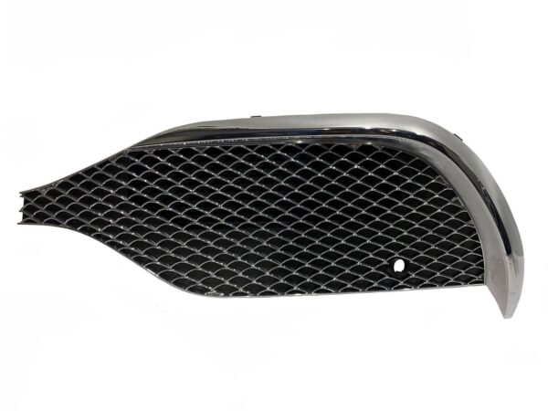 Mercedes-Benz / Left Side Grill / Part Number: A1678855210