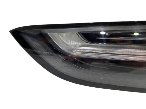 Porsche Cayenne / Tail Light (Rear LH) / Part Number: 9Y0945095K / Color: White - Image 4