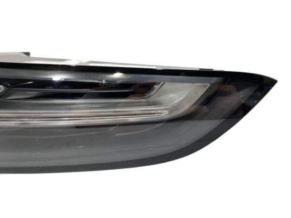 Porsche Cayenne / Tail Light (Rear RH) / Part Number: 9Y0945096B / Color: White - Image 4