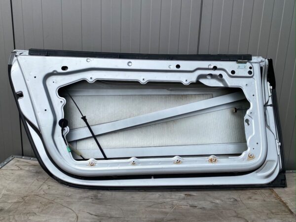 Bentley Continental GT / GTC / Left Door / Part Numbers: 3W8831513A, 3W8831209D - Image 9