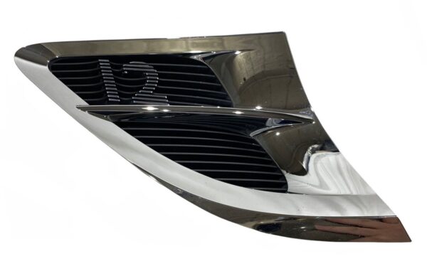 Bentley Continental GT / Left Grille (Left Vent Grill Fender) / Part Number: 3SD821273B