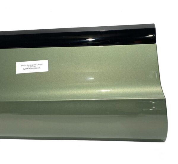 Bentley Bentayga W12 Speed / Left-Hand Door Panel Side Skirt / Part Number: 36A853071 - Image 4