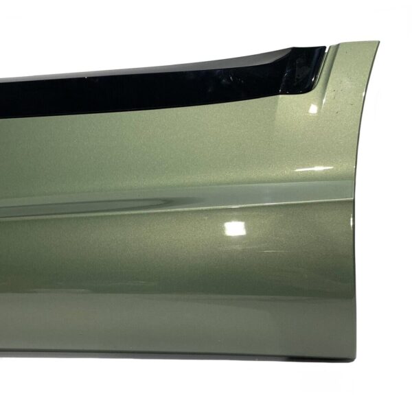 Bentley Bentayga W12 Speed / Left-Hand Door Panel Side Skirt / Part Number: 36A853253A - Image 4