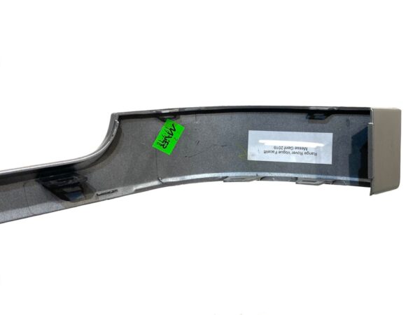 Range Rover Vogue / Right Bumper Trim Strip / Part Number: CK52-17D752-AD - Image 7