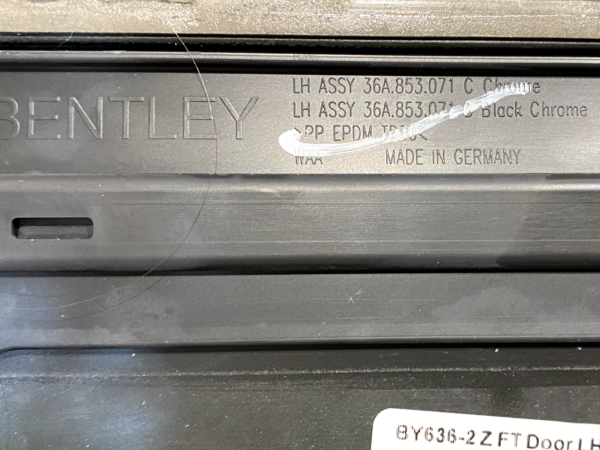 BENTLEY BENTAYGA Turverkleidung LH door panel side skirt 36A853101A 36A853071 354920605693 8