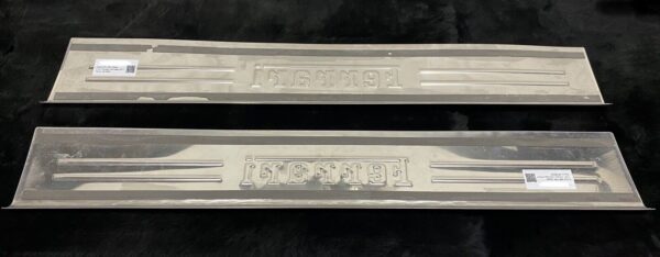 FERRARI 488 seitenschweller door sill entry kick plate 86786000 86786100 354592563553 4