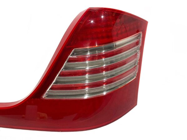 MAYBACH Rucklicht heckleuchte rechts rear right tail light A2408201864 354161919293 4