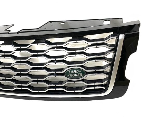 Range Rover Land Vogue Facelift / Front Grill / Part Number: JK52 8200 AC - Image 4