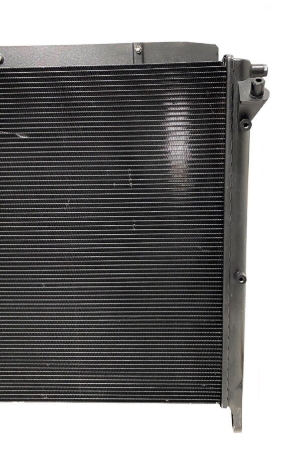 Ferrari GTC4 Lusso / California T / Water Cooler Radiator / Part Number: 323222 - Image 4