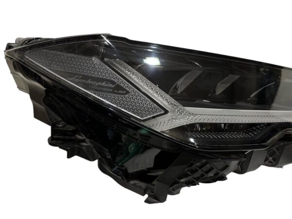 Lamborghini Urus / Right Headlight / Part Number: 4ML941036C - Image 3