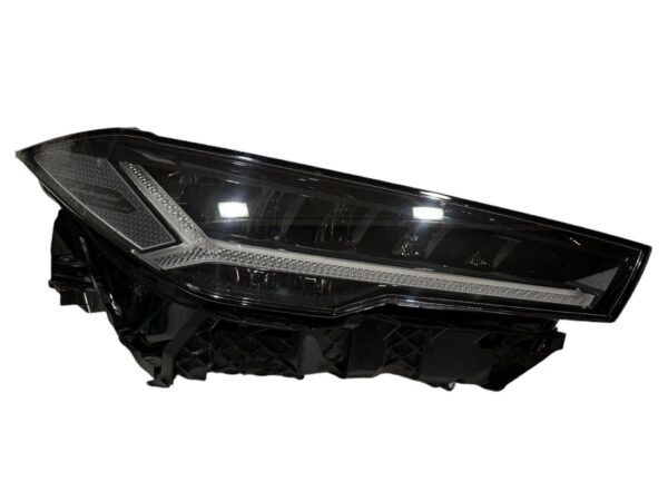 Lamborghini Urus / Right Headlight / Part Number: 4ML941036C