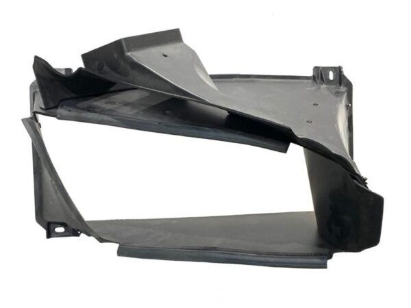 MASERATI luftkanal rechts air duct vent side right 670215625 354684713714 3