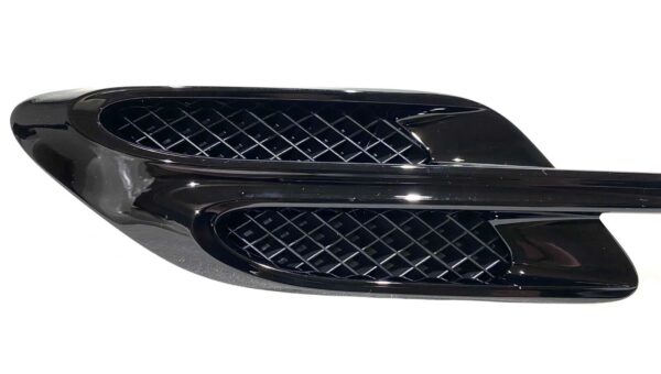 Bentley Continental GT / GTC / Air Vent Fender / Part Numbers: 3W3821273, 3W3821274 - Image 7