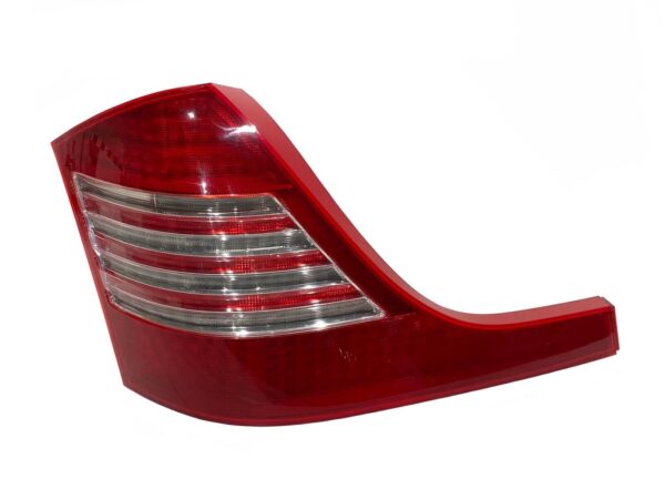 MAYBACH Rucklicht heckleuchte links rear left tail light A2408201764 354162018435