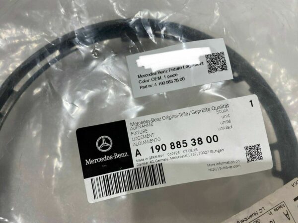 MERCEDES BENZ fixture logoment nr A1908853800 353991698175 2