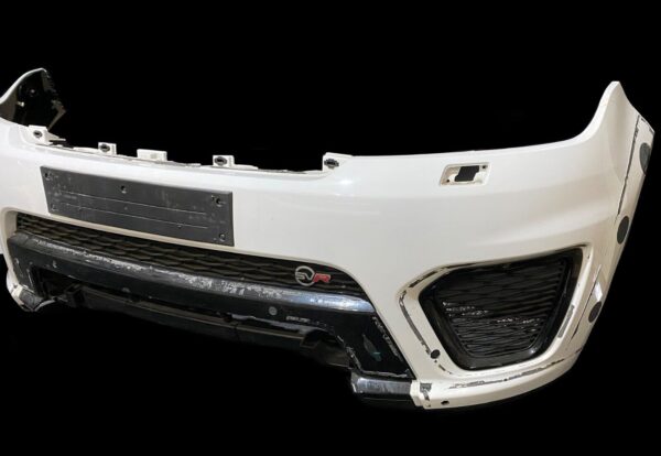 RANGE ROVER SVR vorne Stosstange front bumper WEIs WHITE 353991700895 3