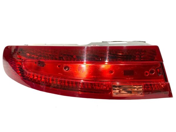 Aston Martin DB9 / Left Tail Light / Part No.: 4G43-13405 AE