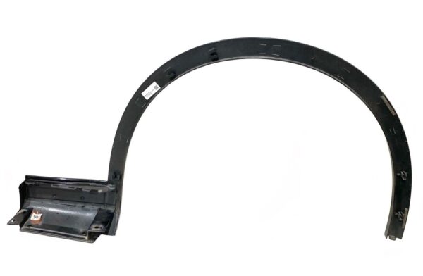 Maserati Levante / Left Wheel Arch Molding / Part Number: 670049025 - Image 5