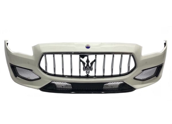 MASERATI QUATTROPORTE vorne Stosstange front bumper 67006650 354099626696