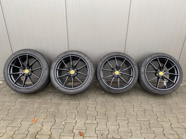 Ferrari 812 Superfast / Wheels Set / Size: 20 inches - Image 3