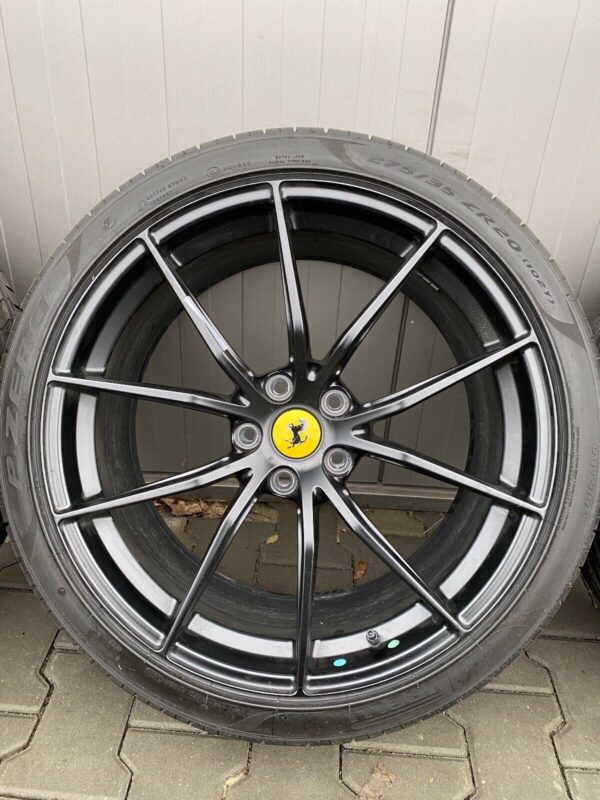 Ferrari 812 Superfast / Wheels Set / Size: 20 inches