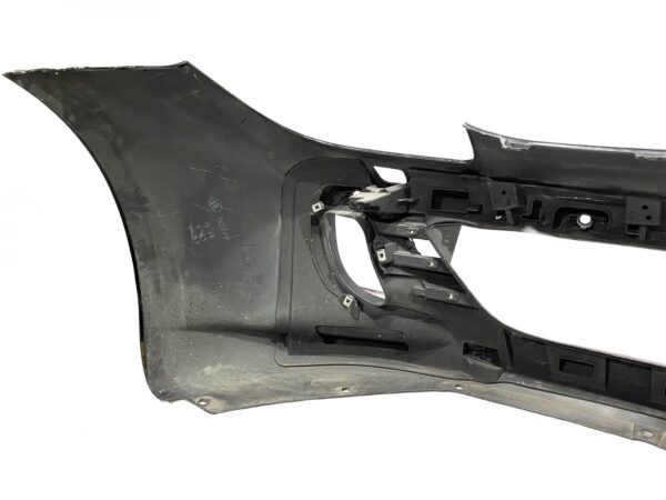 Ferrari GTC4 Lusso / Front Bumper / Part No: 87687300 - Image 10