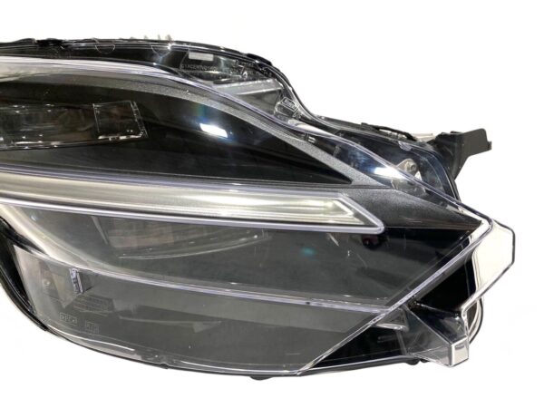 Ferrari Roma / Right Headlight - Image 3