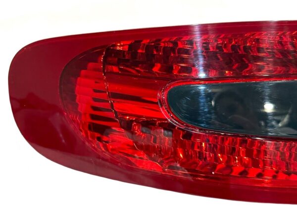 Aston Martin DB9 DBS / Rear Tail Light / Left Hand (LH) / Part Number: 8D33-13405-AD - Image 3