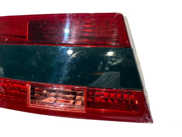 Aston Martin DB9 DBS / Rear Tail Light / Left Hand (LH) / Part Number: 8D33-13405-AD - Image 4