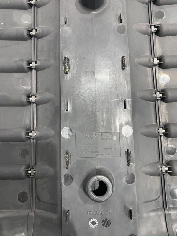 Bentley Bentayga / Cover / Part Numbers: 36A133849C, 36A133849E - Image 5