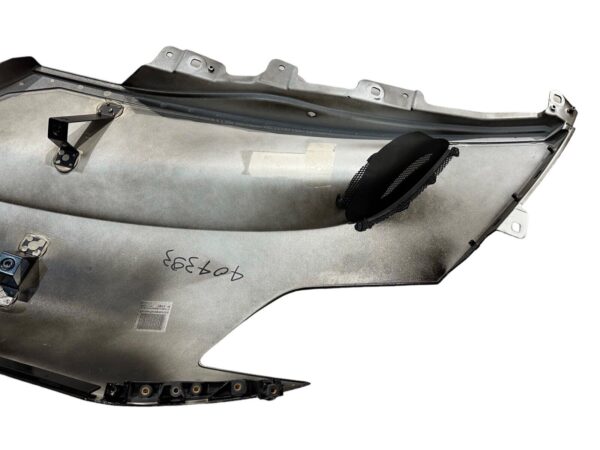 Maserati MC20 / Front Left Fender / Part Number: 670156859 - Image 8