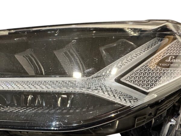 Lamborghini Urus / Left Headlight / Part Number: 4ML941035 - Image 6