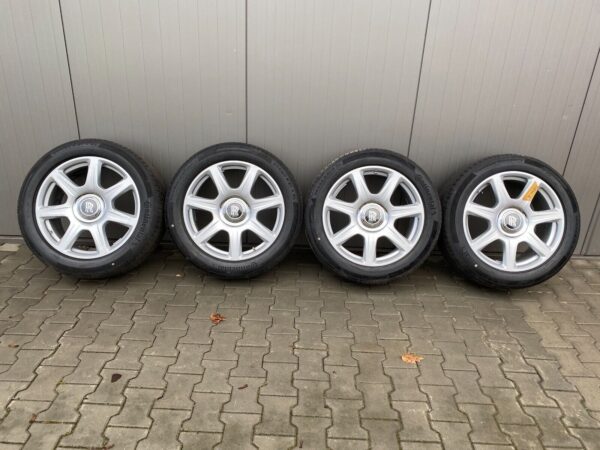 Rolls-Royce Cullinan / Wheels Set / Size: 21 inches - Image 3