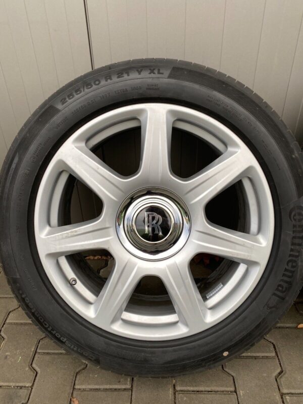 Rolls-Royce Cullinan / Wheels Set / Size: 21 inches